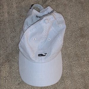 Vineyard Vines seer sucker baseball cap